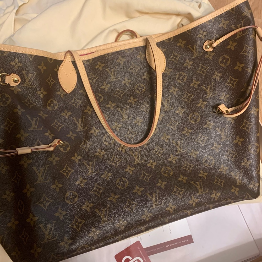 Authentic Louis Vuitton GM Neverfull tote